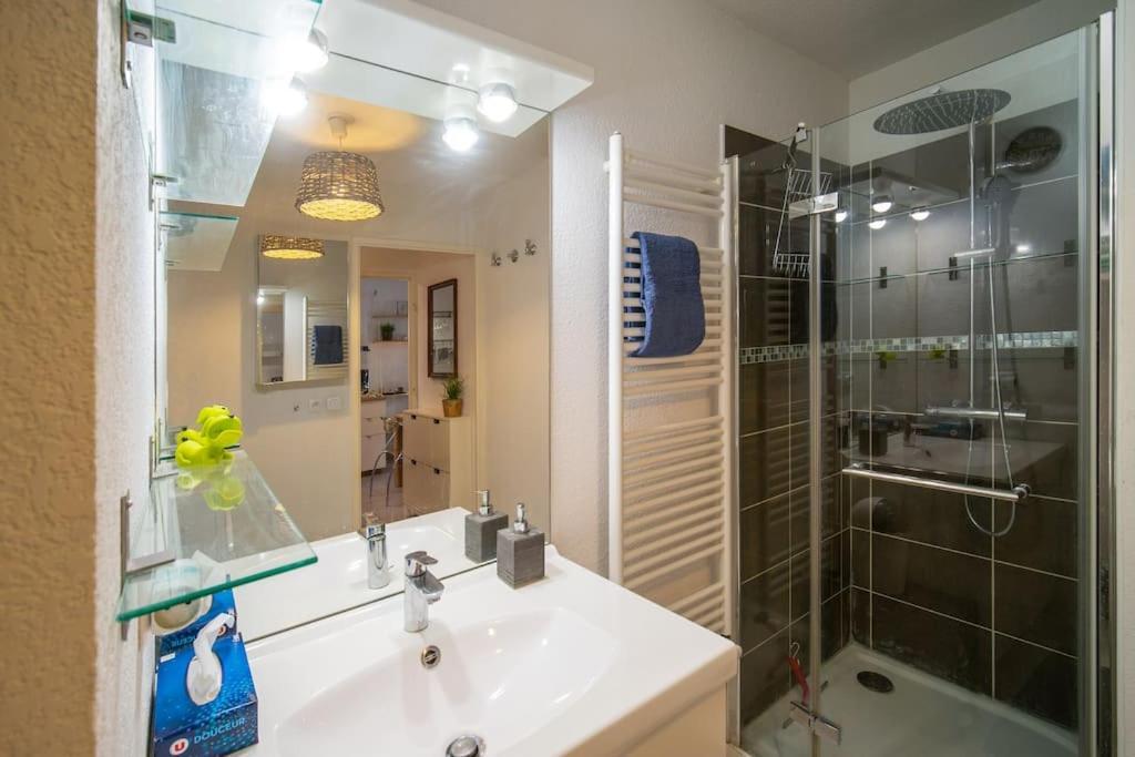 Fully Equipped Apartment With Terrace Sleeps 4 マルセイユ エクステリア 写真