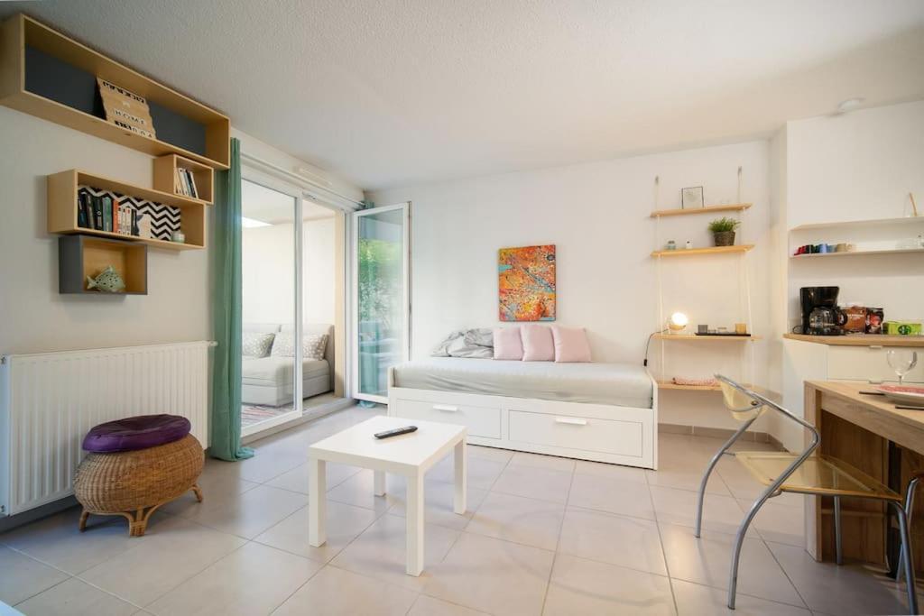 Fully Equipped Apartment With Terrace Sleeps 4 マルセイユ エクステリア 写真
